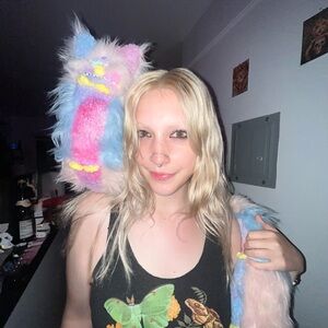 Meet your Posher, Melodie